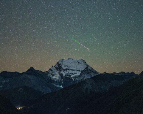 Orionid meteor shower’s glowing streaks and fireballs will light up the sky