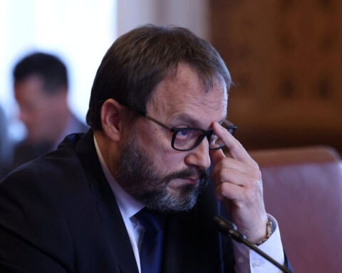 Hungary finance minister hopes deficit cuts pave way for 2032 euro entry