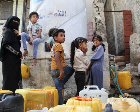 Water rationing, rubbish pile-up raise disease fears in Yemen's besieged Taiz