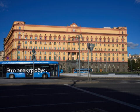 Russia says it has detained a German who faces charges for serving in Ukrainian army