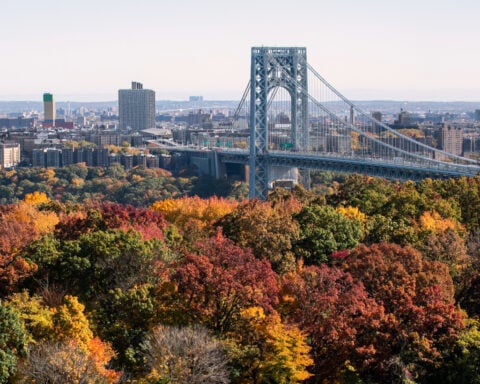 Retired NYPD detective arrested in road rage killing on George Washington Bridge