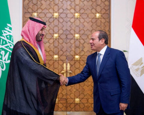 Sisi says Egypt would defend Saudi territory but rules out attack on Yemen