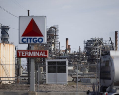 Long fight over refiner Citgo progresses at US appeals court