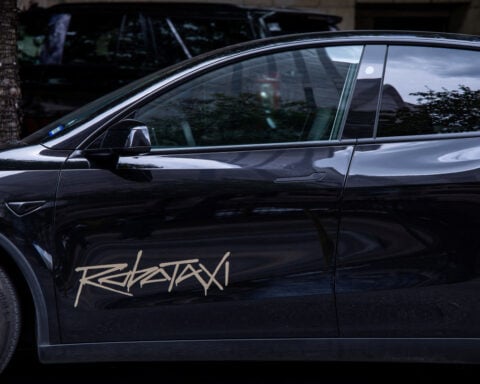 Tesla aims to sell Cybercab robotaxis by end of year despite federal probe