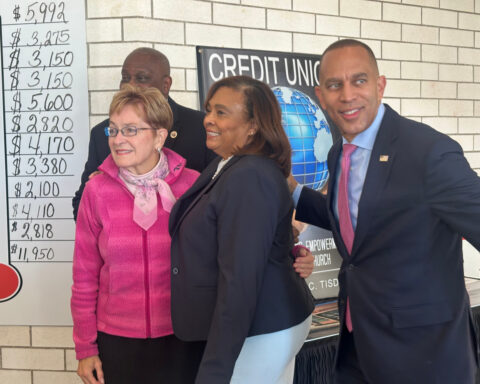 Jeffries says Democrats 'on the verge' of winning the House. It puts speaker's gavel in reach