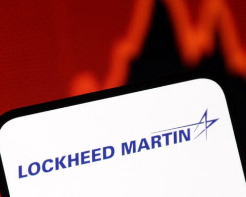 Lockheed lands Pentagon deal for 850 F-35 jets, lifts annual forecast