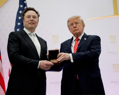 Musk's political baggage clouds prospects for SpaceX-Tesla deal