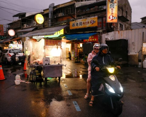 Typhoon Champi nears Taiwan, causing flight cancellations and disrupting US-Japan drills