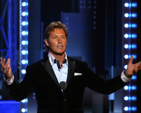 Former NHL player and longtime Rangers fan favorite Ron Duguay dies at 69