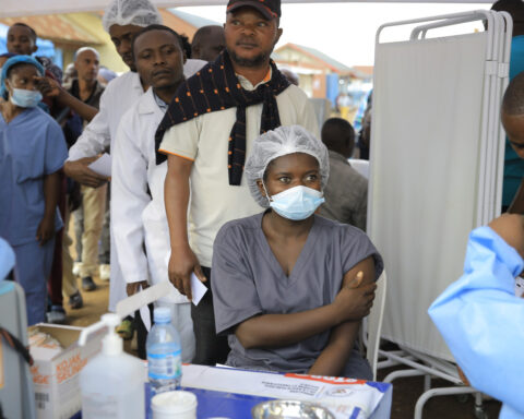 First Ebola patients in Nigeria and Kenya might have crossed paths at Uganda airport