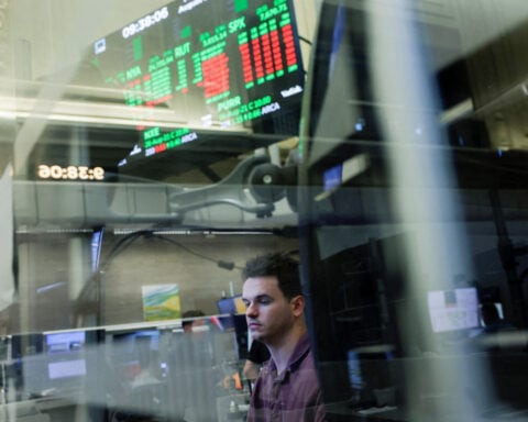 Hedge fund returns worsen this week as tech selloff deepens