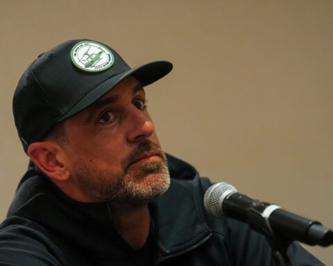 Steelers QB Aaron Rodgers backs NFL on holding game in Paris despite recent unrest