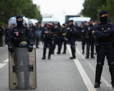 Unrest-hit France poised for Moody's ratings verdict