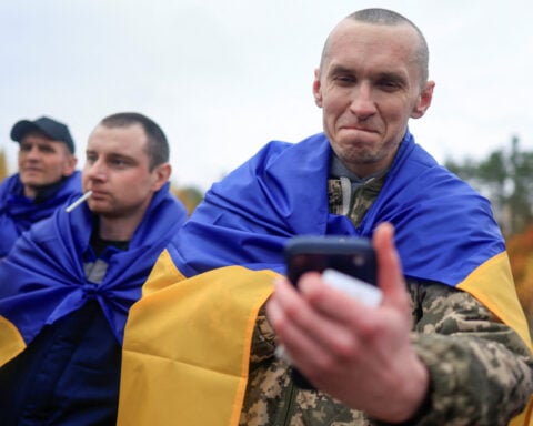 Russia and Ukraine swap 270 prisoners each