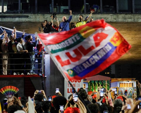 Investors expect Brazilian stocks, currency to fall after Lula reelected