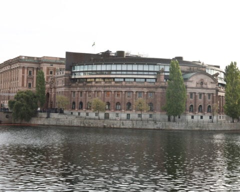 Sweden's Centre leader hands task of forming government back to parliament speaker