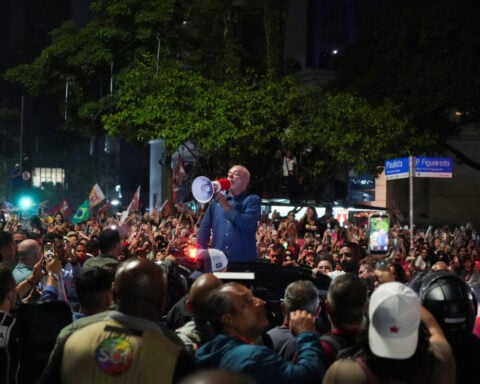 Analysts forecast Brazil market plunge after Lula turnaround win