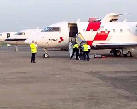 Swiss woman with Ebola evacuated from Nigeria to Geneva