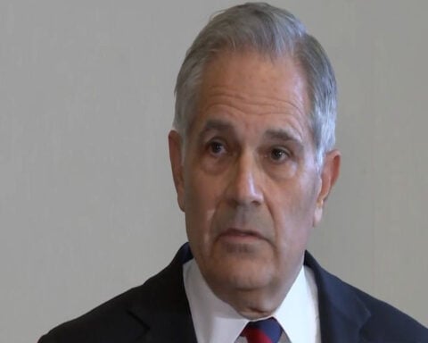 Philadelphia DA fires back at police commissioner in feud over officer's killing