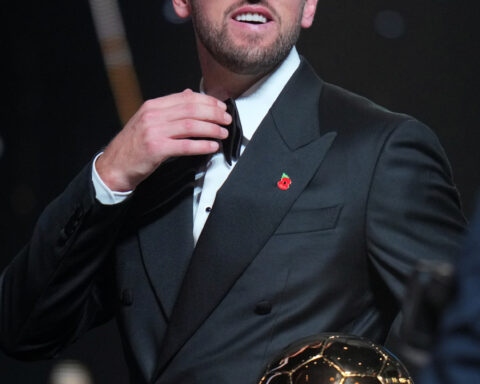 Kane becomes first Englishman in 25 years to win Ballon d'Or and Putellas wins her third