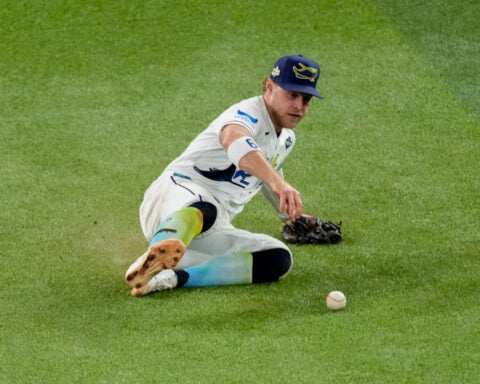 Rays put on the brink of World Series flop by Brewers' historic 8-run, 2-out surge