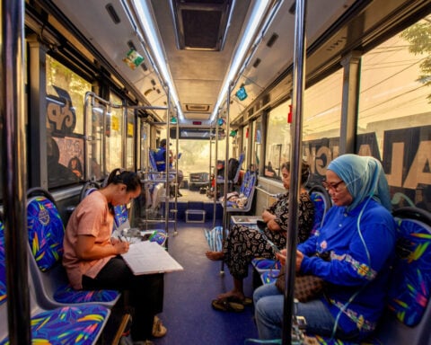 Indonesia sends oxygen bus to aid residents choking on forest fire haze