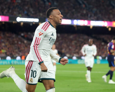 Soccer-Chinese brands show Mbappe red card over alleged Mao meme comments
