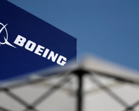 Boeing share price plummets with slower 737 production and free cash flow growth outlook 