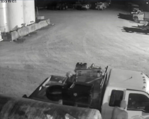 Truck stolen by escaped Tennessee inmate is found abandoned in Illinois, authorities say