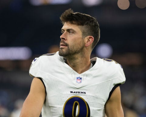 Justin Tucker joining the Chiefs' practice squad after 10-game suspension last year, AP source says