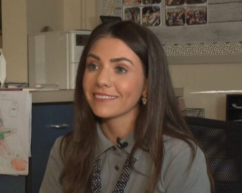 Teacher returns to classroom after battle with brain cancer