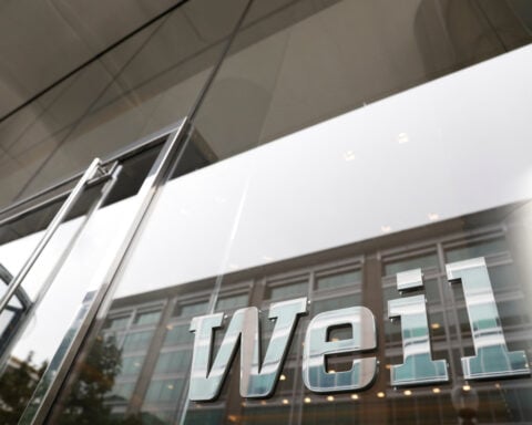 Weil Gotshal law firm plans to dissolve, capping dizzying fall