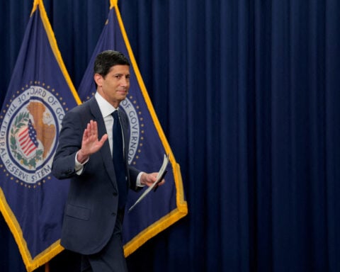Fed's policy committee to weigh balance sheet issues early next year, Warsh says