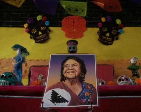 Dolores Huerta's death sparks an outpouring from allies and admirers