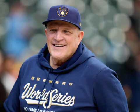 Charming, cantankerous Pat Murphy at age 67 leads Brewers to first World Series title