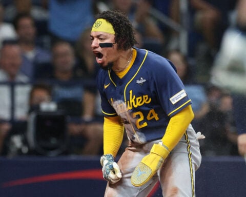 Baseball-Brewers beat Rays 4-1 for first World Series title