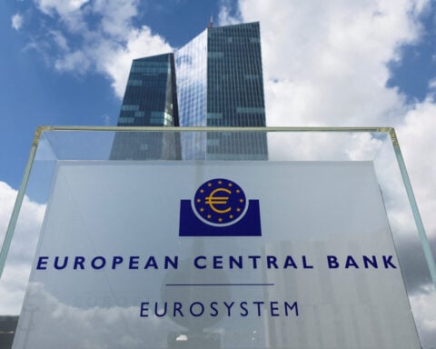 ECB keeps rates unchanged but points to mounting inflation risk
