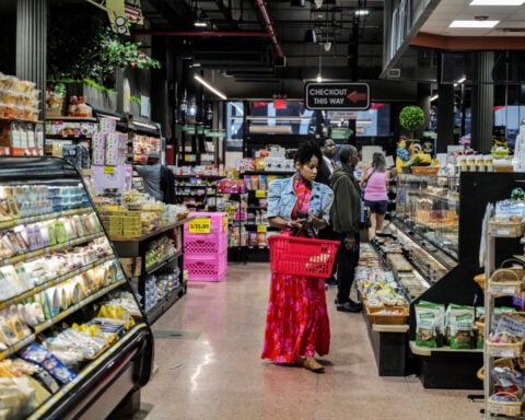 US economic growth accelerates in third quarter