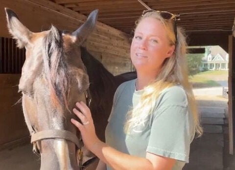 Georgia farm gives wild horses and people a 2nd chance: "It just brings healing to my heart and theirs"