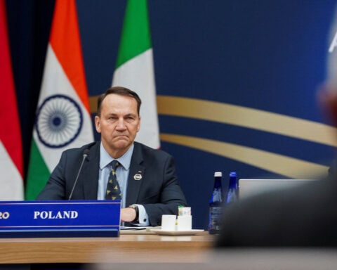 Poland's Sikorski calls for rapid ceasefire in Black Sea to allow food shipments